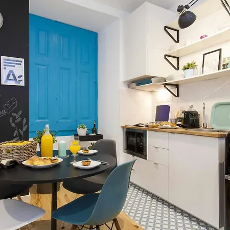 Modern Baixa Chiado Lisbon- Blue شقة *